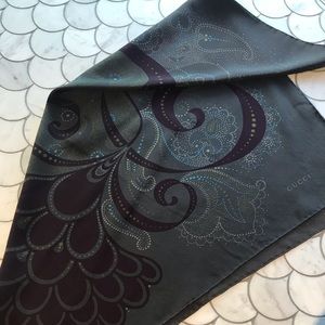 Gucci silk scarf with paisley flourish dot design